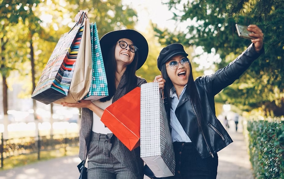 How Hispanic Millennials and Gen Z Are Influencing Consumer Trends